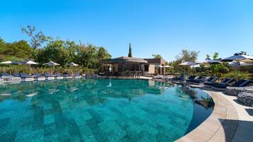 Outdoor pool, open 8:00 AM to 7:00 PM, pool umbrellas, sun loungers