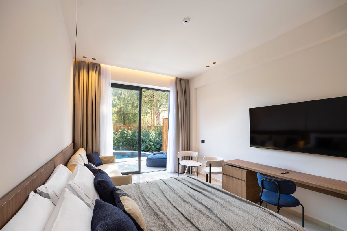 Suite – deluxe, privat basseng, fjellutsikt | Sengetøy av topp kvalitet og senger med Select Comfort-madrass
