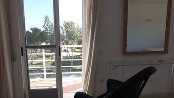 Huis, 2 slaapkamers, roken, terras | Woonkamer