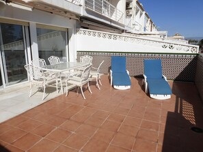 House, 2 Bedrooms, Smoking, Terrace | Outdoor dining