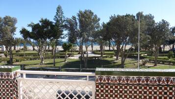 House, 2 Bedrooms, Smoking, Terrace | Garden