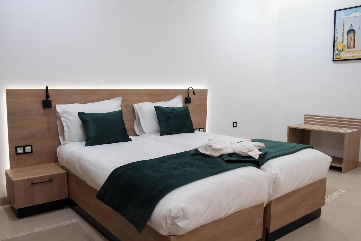 Classic Twin Room | Free WiFi