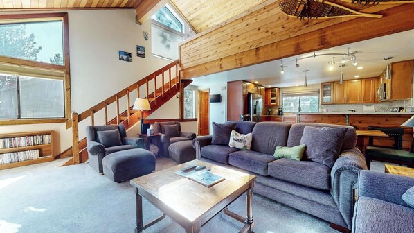 Smart TV, fireplace, DVD player, books