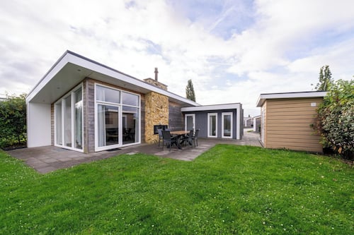 House | Outdoor dining