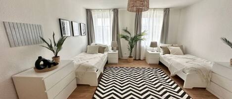 2 Schlafzimmer, Schreibtisch, kostenloses WLAN, Bettwäsche