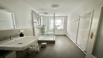 Haartrockner, Handtücher