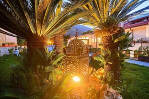Property grounds - Villa Emma - Luxury Palermo (Palermo)
