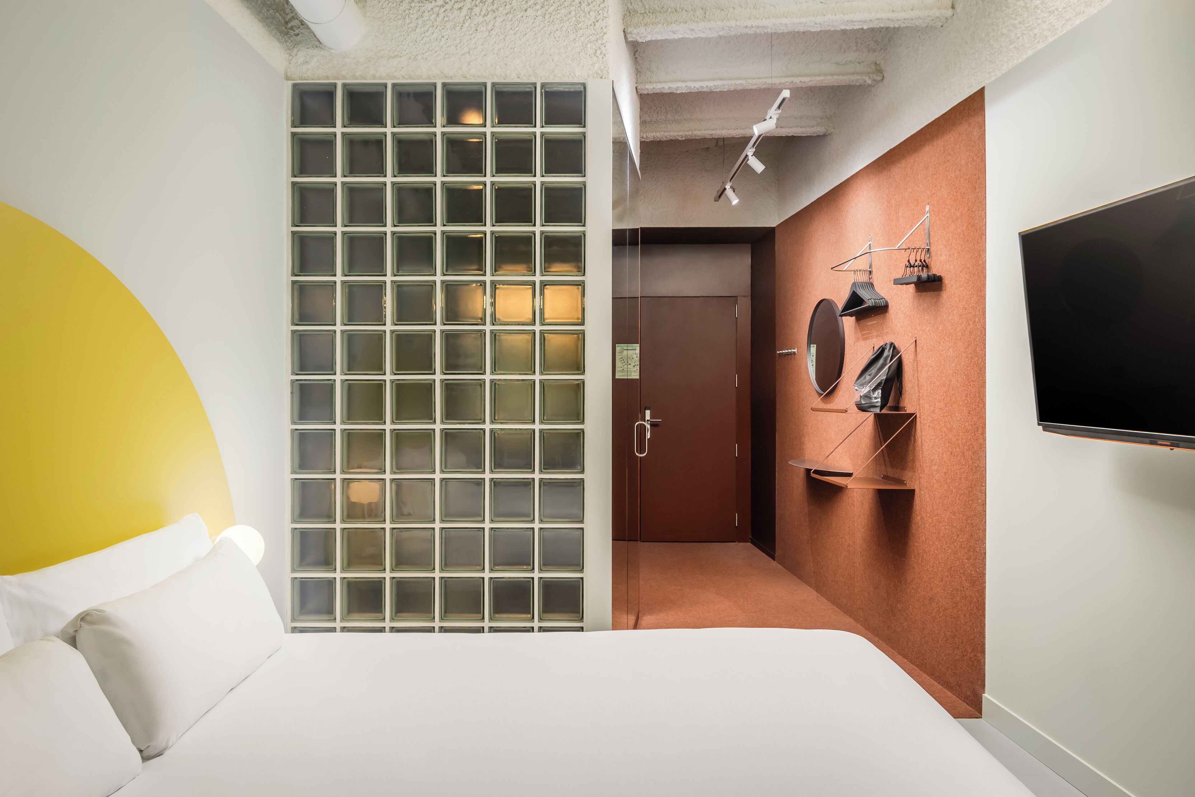 Photo - BYPILLOW Flamant