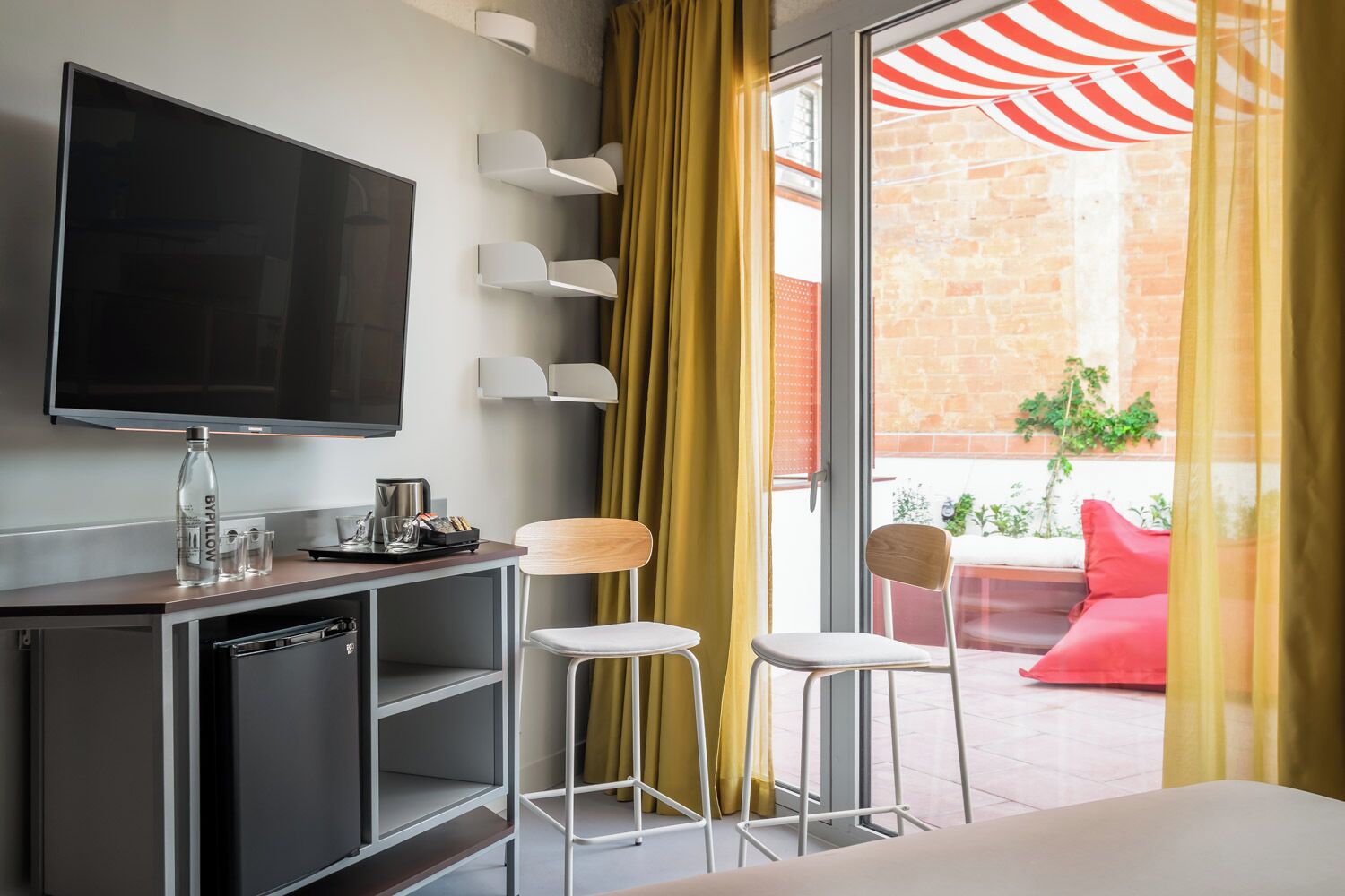 Photo - BYPILLOW Flamant