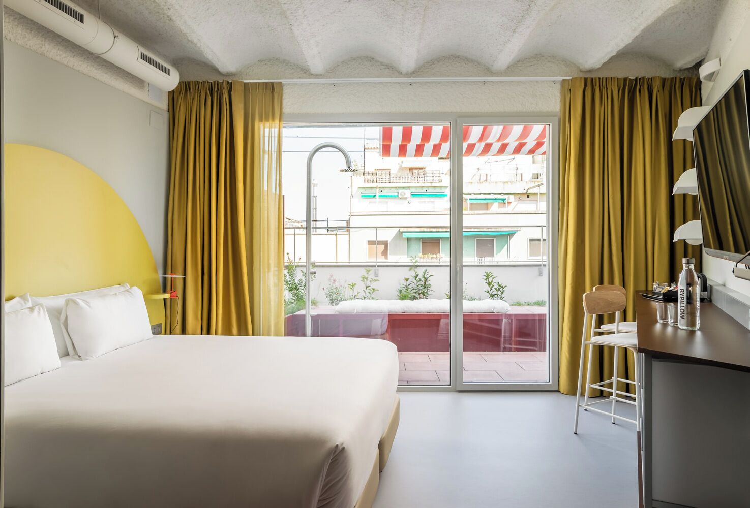 Photo - BYPILLOW Flamant