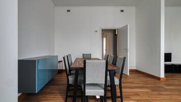 Apartment, 3 Bedrooms, Balcony | Living area | 43-inch Smart TV with digital channels