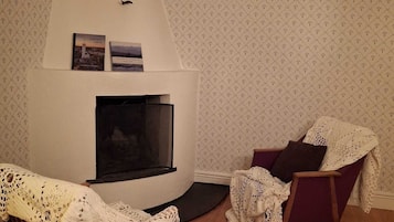 Double or Twin Room | Living area