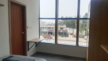 2 bedrooms, desk, free WiFi, bed sheets