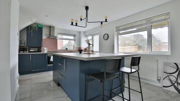 Comfort House, 3 Bedrooms | Private kitchen | Fridge, microwave, stovetop, coffee/tea maker