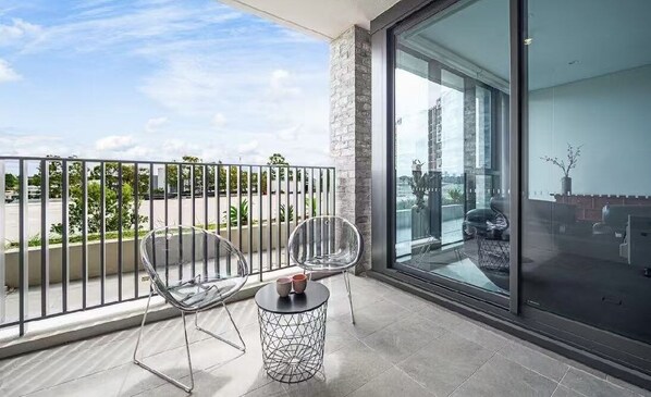 Terrace/patio - 1 minutes' walk to Sydney Olympic Stadium (Lidcombe)