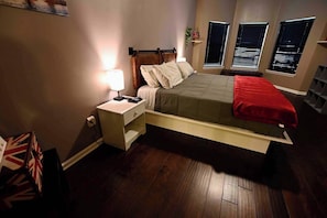 4 habitaciones, escritorio, tabla de planchar con plancha y wifi 