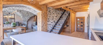 L'Oisans Bleu - Village house with terrace and garden