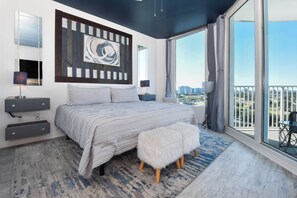 2 slaapkamers, een bureau, een strijkplank/strijkijzer, gratis wifi