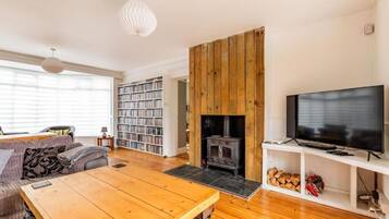 TV, fireplace, DVD player, offices