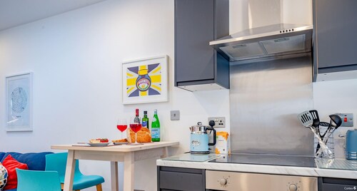 Host & Stay | Croydon Road Abode