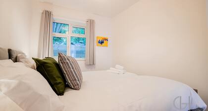 Host & Stay | Croydon Road Abode