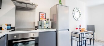 Host & Stay | Croydon Road Apartment