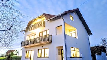Lejlighed (Two Bedroom Apartment First Floor A2) | Udendørsområde
