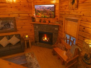 Smart-TV, Kamin, Videospiele