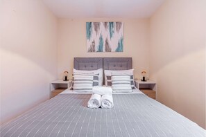 1 chambre, fer et planche Ă repasser, Wi-Fi, literie fournie