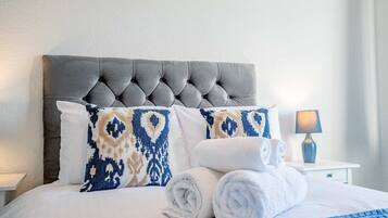 3 bedrooms, desk, iron/ironing board, WiFi