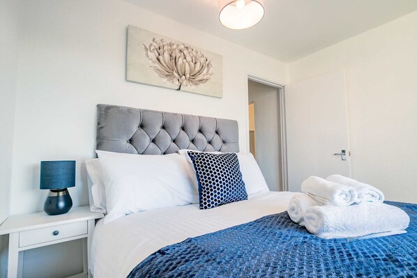 3 soverom, skrivebord, strykejern/-brett og wi-fi