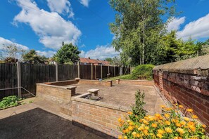 Property grounds - Host & Stay | The Haven at Church Road (Gorleston-on-Sea)