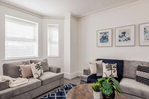 TV, offices - Host & Stay | The Haven at Church Road (Gorleston-on-Sea)