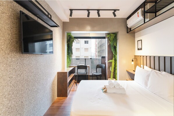 Studio | Blackout drapes, free WiFi