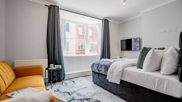 1 bedroom, iron/ironing board, WiFi, bed sheets