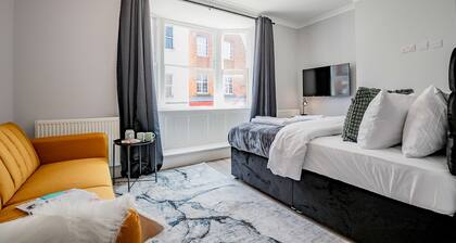 Host & Stay | Bridge Street Apartment
