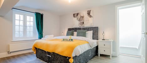 1 Schlafzimmer, BĂŒgeleisen/BĂŒgelbrett, WLAN, BettwĂ€sche