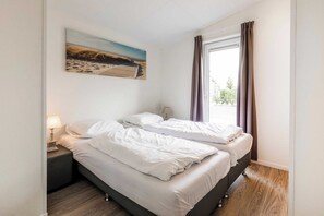 House | 2 bedrooms, bed sheets