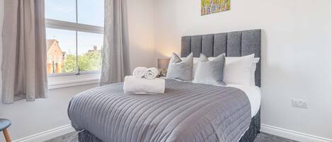 1 bedroom, WiFi, bed sheets