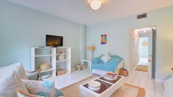 2 bedrooms, desk, iron/ironing board, WiFi (free)