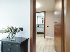 Comfort Apartment, City View | 2 bedrooms, iron/ironing board, free WiFi, bed sheets