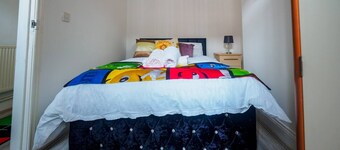 Charming 3-bedroom apartment with WiFi in Stoke-on-Trent