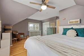 3 Schlafzimmer, Schreibtisch, Bügeleisen/Bügelbrett, WLAN