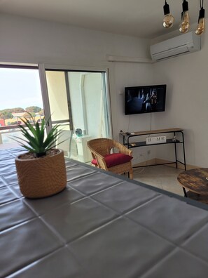 Interior - T2 35m2 50 meters beach. Terrace 8m2 (Le Barcarès)