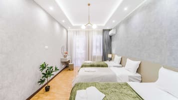 Family Apartment, Balcony