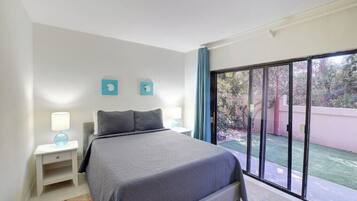 1 bedroom, iron/ironing board, travel cot, free WiFi