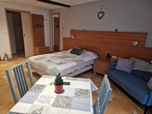 Free WiFi, bed sheets - Chez Anabel & Stéphane (Battenheim)