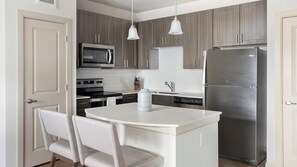 Apartment, 1 Bedroom | Private kitchen - Landing Apartments Pflugerville (Pflugerville)