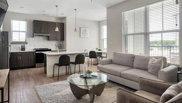 Apartment, 2 Bedrooms | Living area | 40-inch TV with digital channels