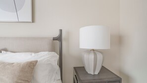 Apartment, 2 Bedrooms | Individually decorated, individually furnished, laptop workspace - Landing Apartments Houston Southbelt (Houston)
